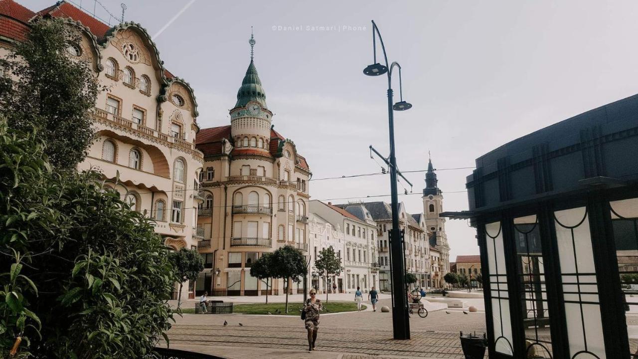 Bella Palace Oradea Exteriör bild
