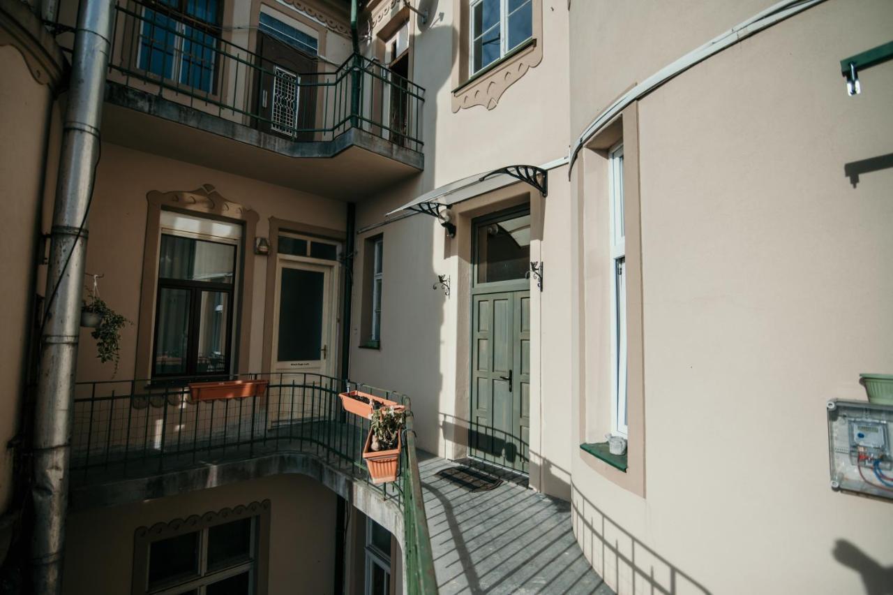 Bella Palace Oradea Exteriör bild